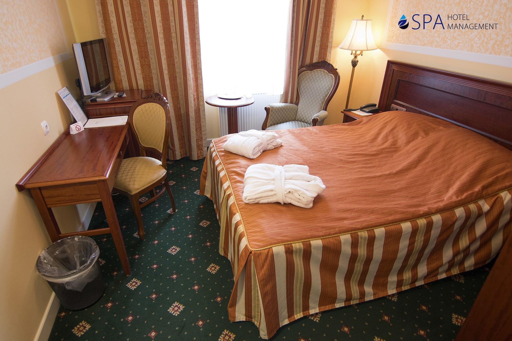 Humboldt Park Hotel & Spa Karlovy Vary Esterno foto