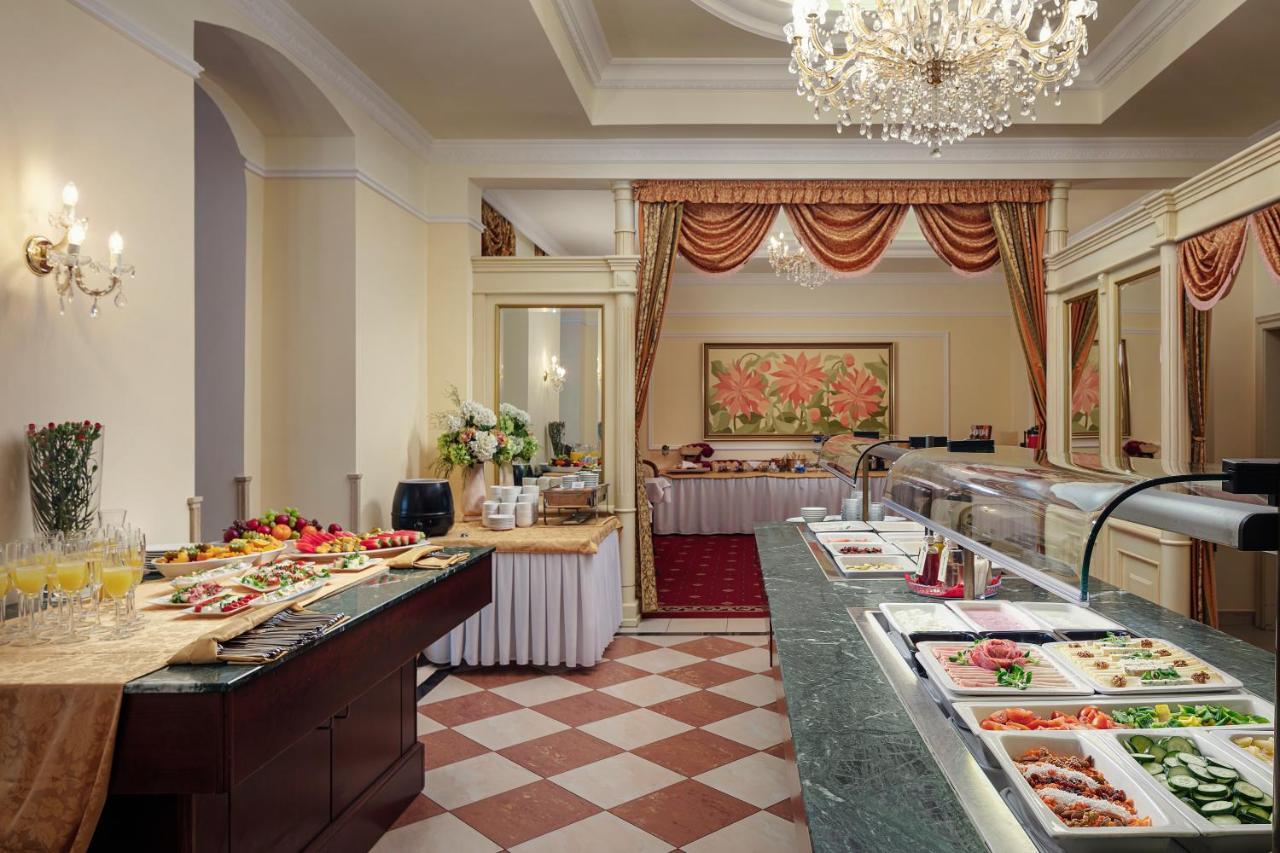Humboldt Park Hotel & Spa Karlovy Vary Esterno foto