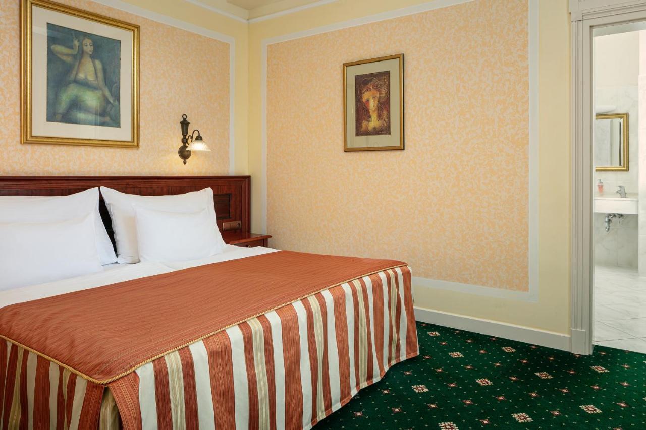 Humboldt Park Hotel & Spa Karlovy Vary Esterno foto