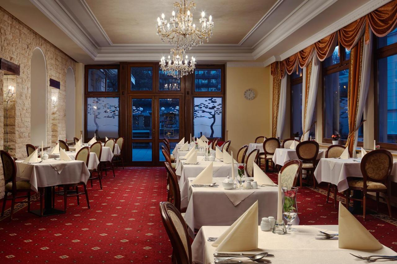 Humboldt Park Hotel & Spa Karlovy Vary Esterno foto
